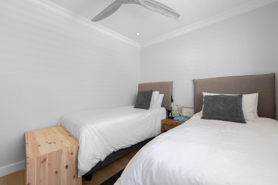 4 Bedroom Property for Sale in Sea Point Western Cape